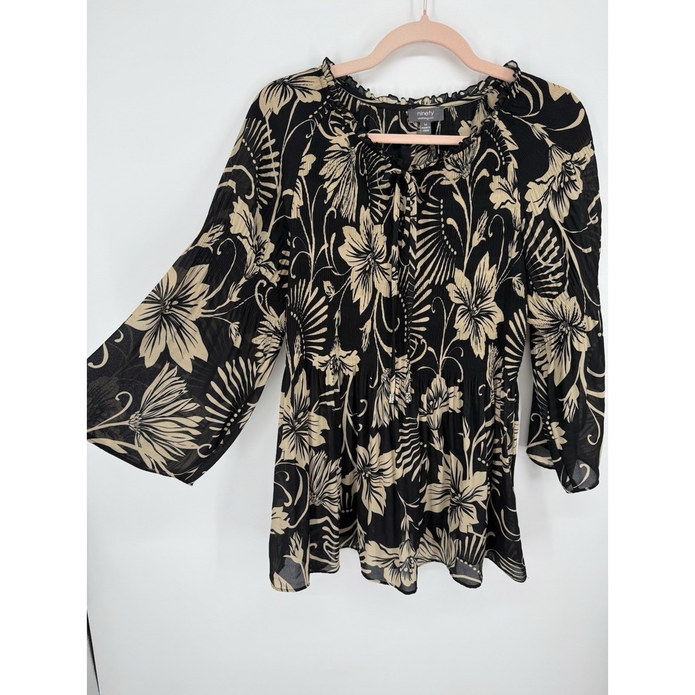 Ninety Clothing Co. Multicolor Floral Crinkle Blouse Size M Bell Sleeve Boho Top